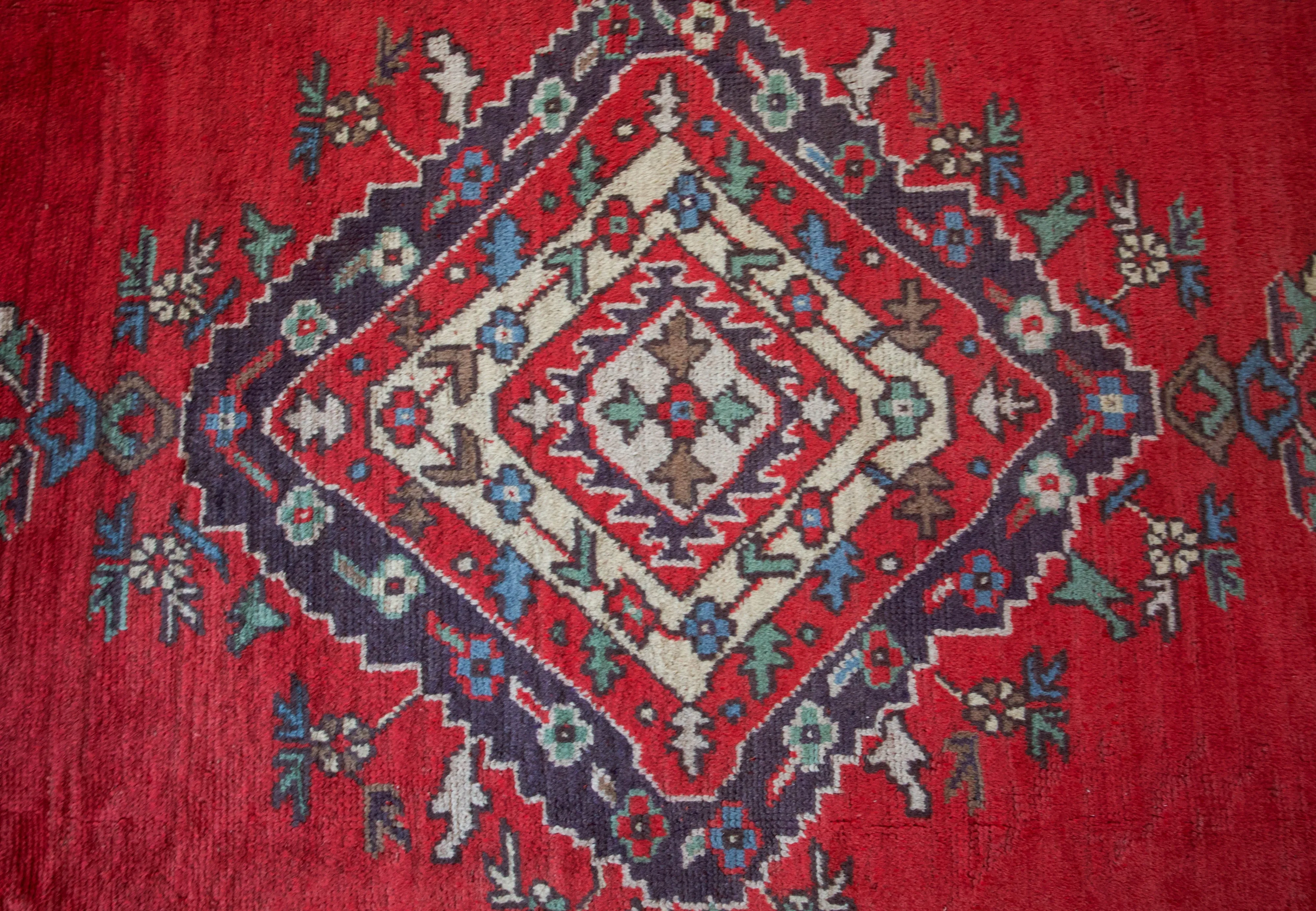 Semi-antique Oushak Rug 7'6'x10'3"